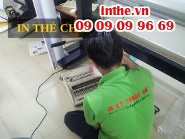 In thẻ chip dùng làm thẻ chấm công, thẻ ra vào